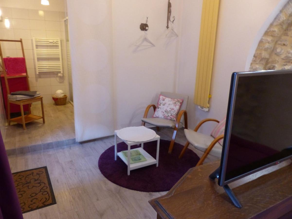 D'hotes Logis De Saint Jean Bed & Breakfast Bayeux