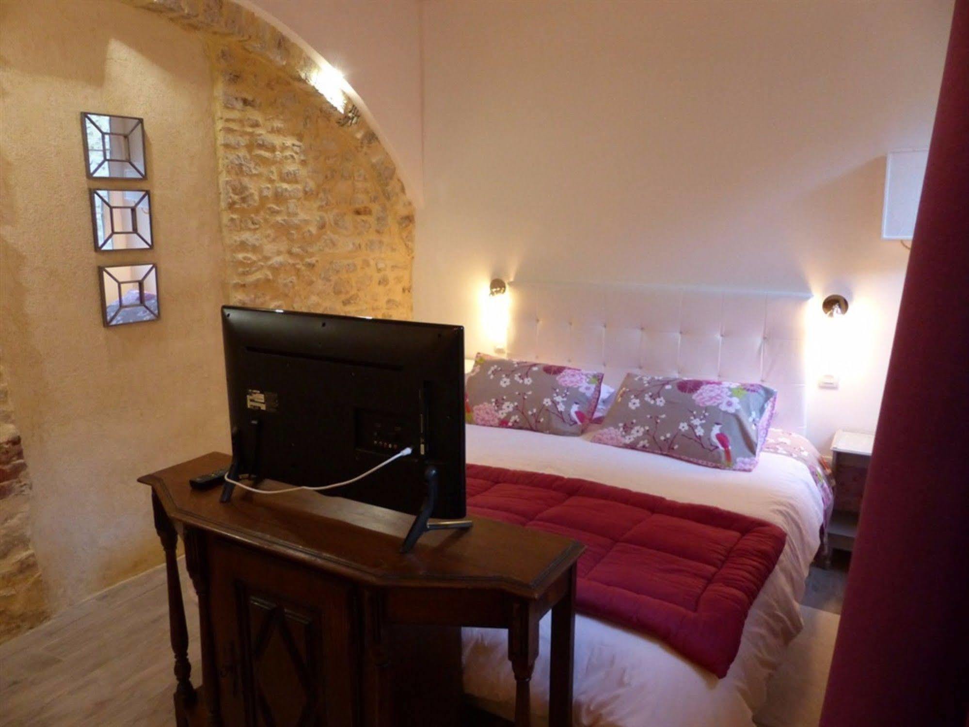 D'hotes Logis De Saint Jean 2*
