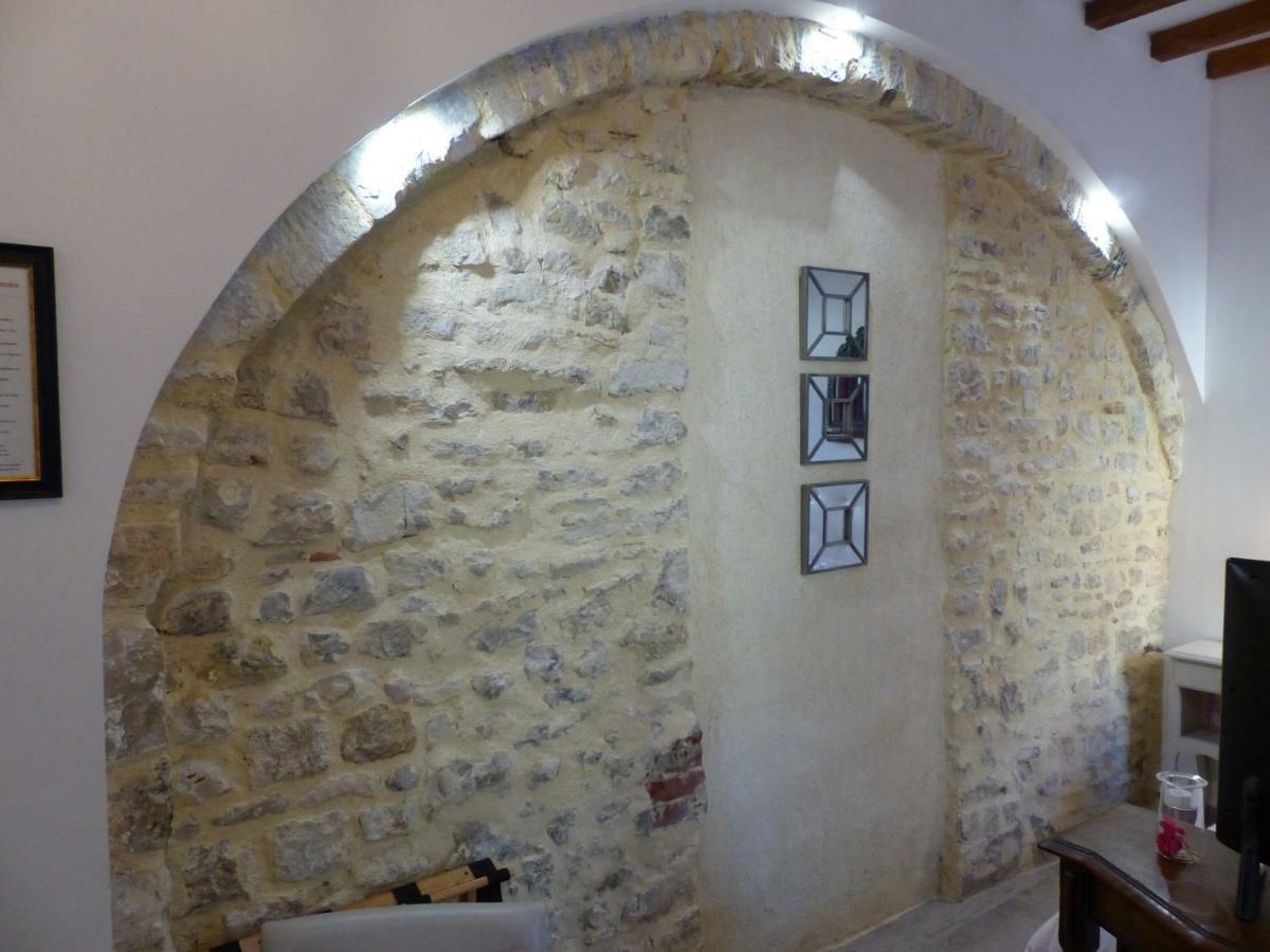 D'hotes Logis De Saint Jean Bed & Breakfast Bayeux